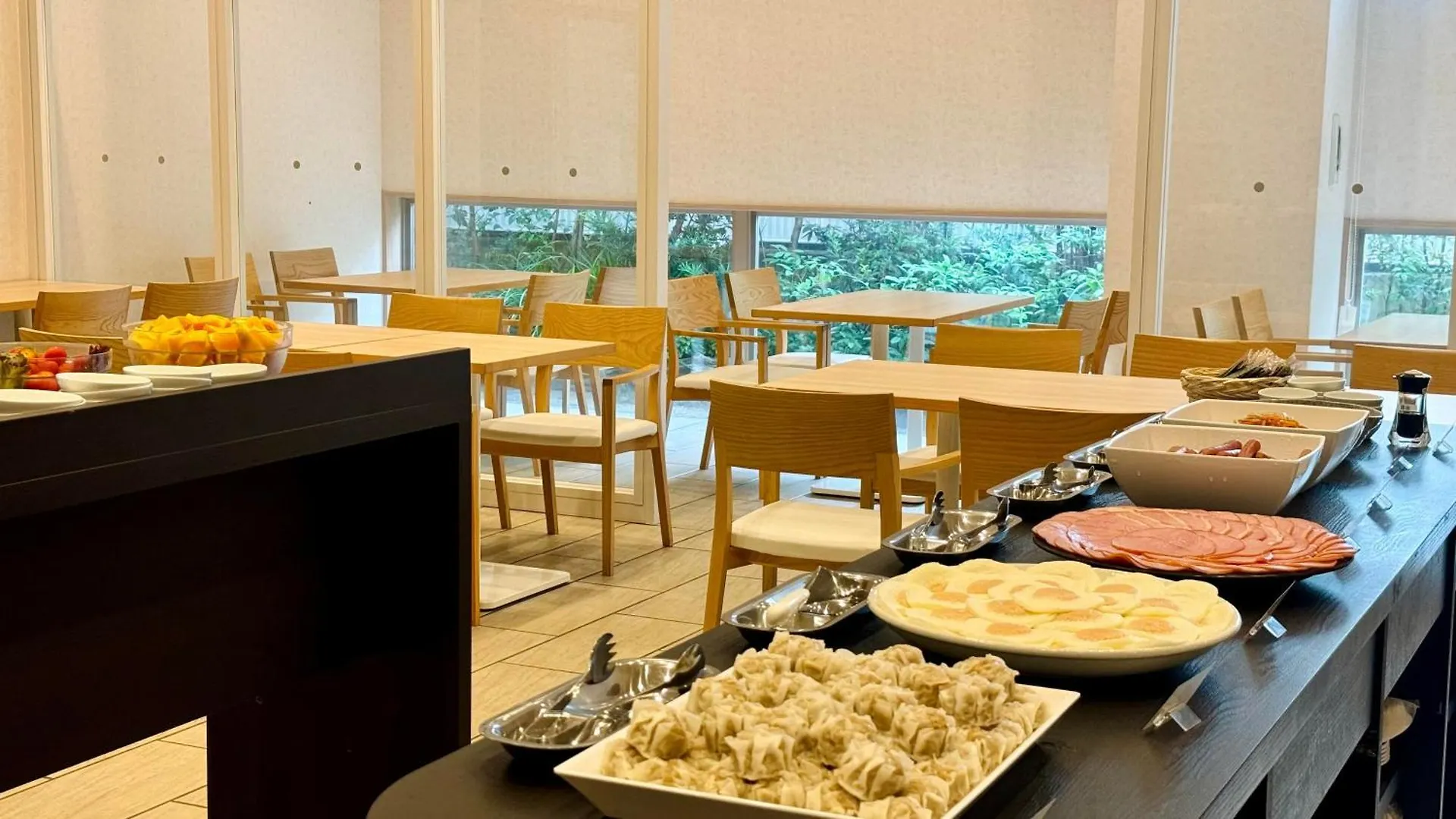 ****  Bande Hotel Osaka Japan